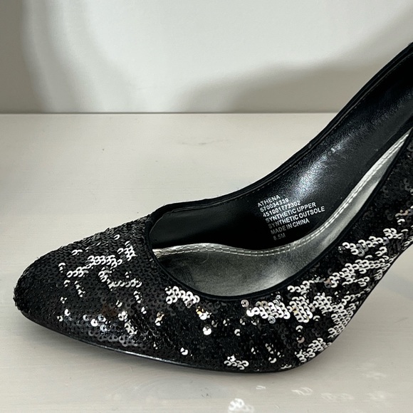 WHBM sequin heel with matching clutch available - Picture 3 of 10